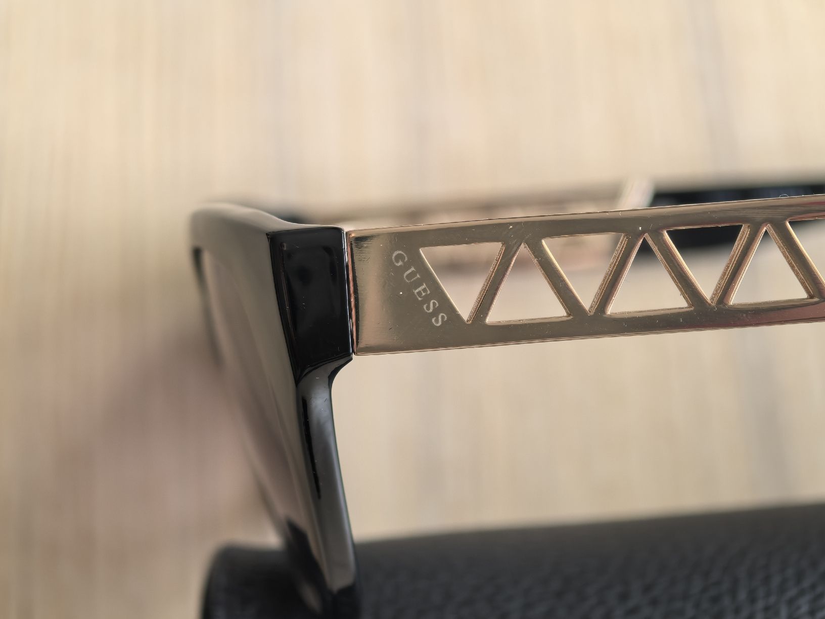 Guess Occhiali & Lenti: Guess Damen Sonnenbrille – Nuovo e nell'imballaggio originale da Bad Ragaz venduto da AKahlon 2