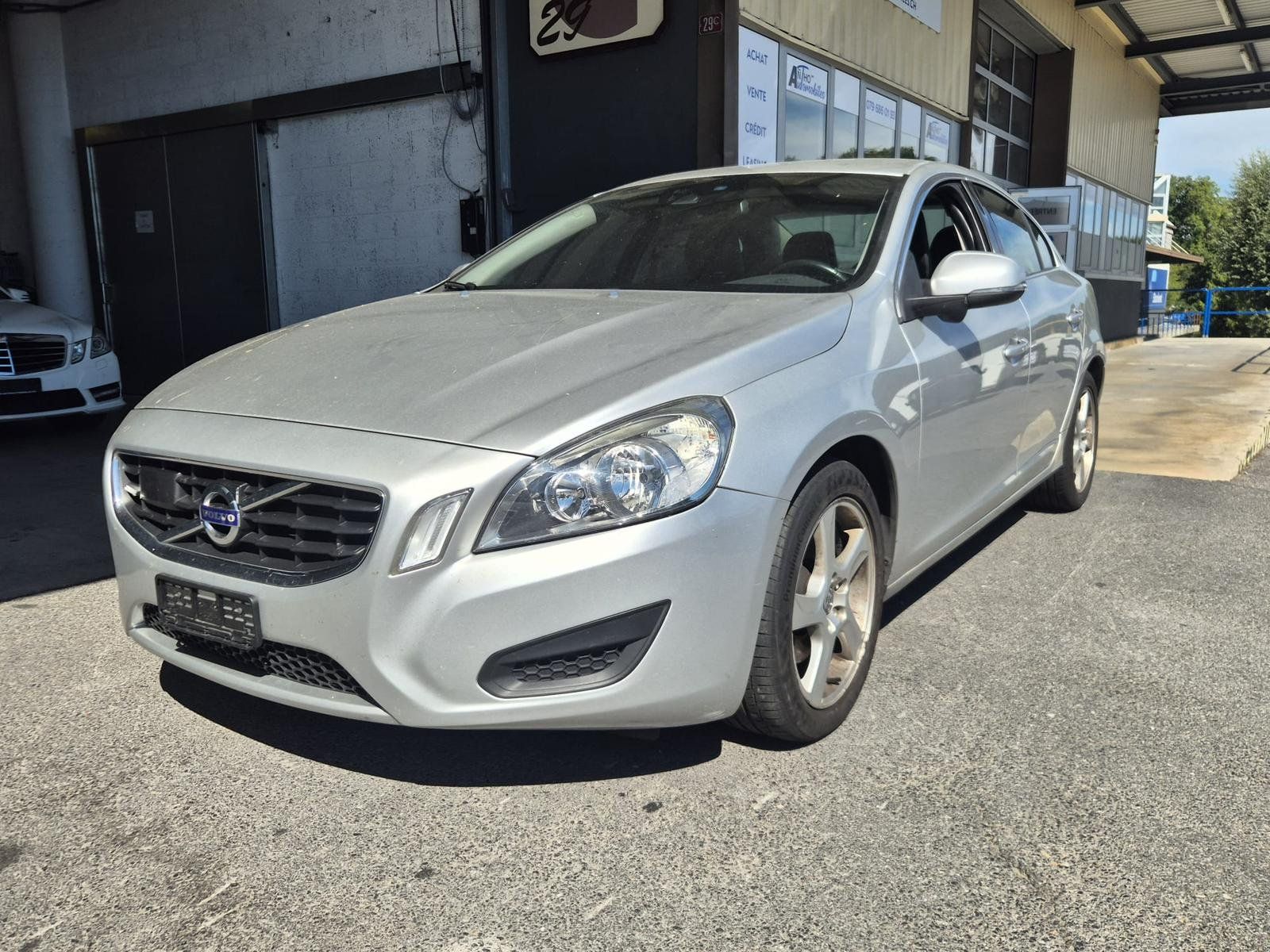 Volvo Automobili: VOLVO S60 D3 – Usato da Aclens venduto da sobacopeludo
