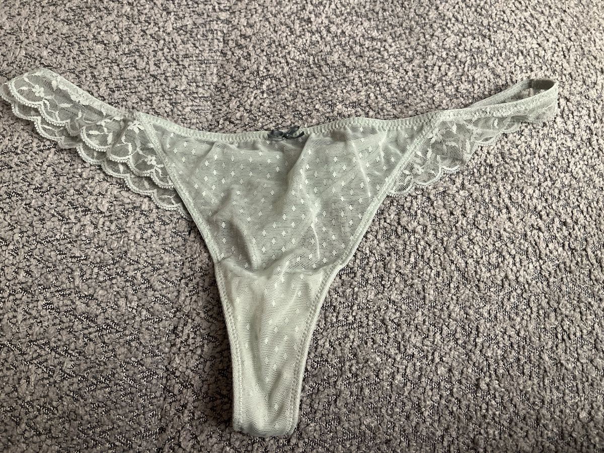 Autres dessous: String M – Neuf (Voir description) à Muttenz par Lisa_z