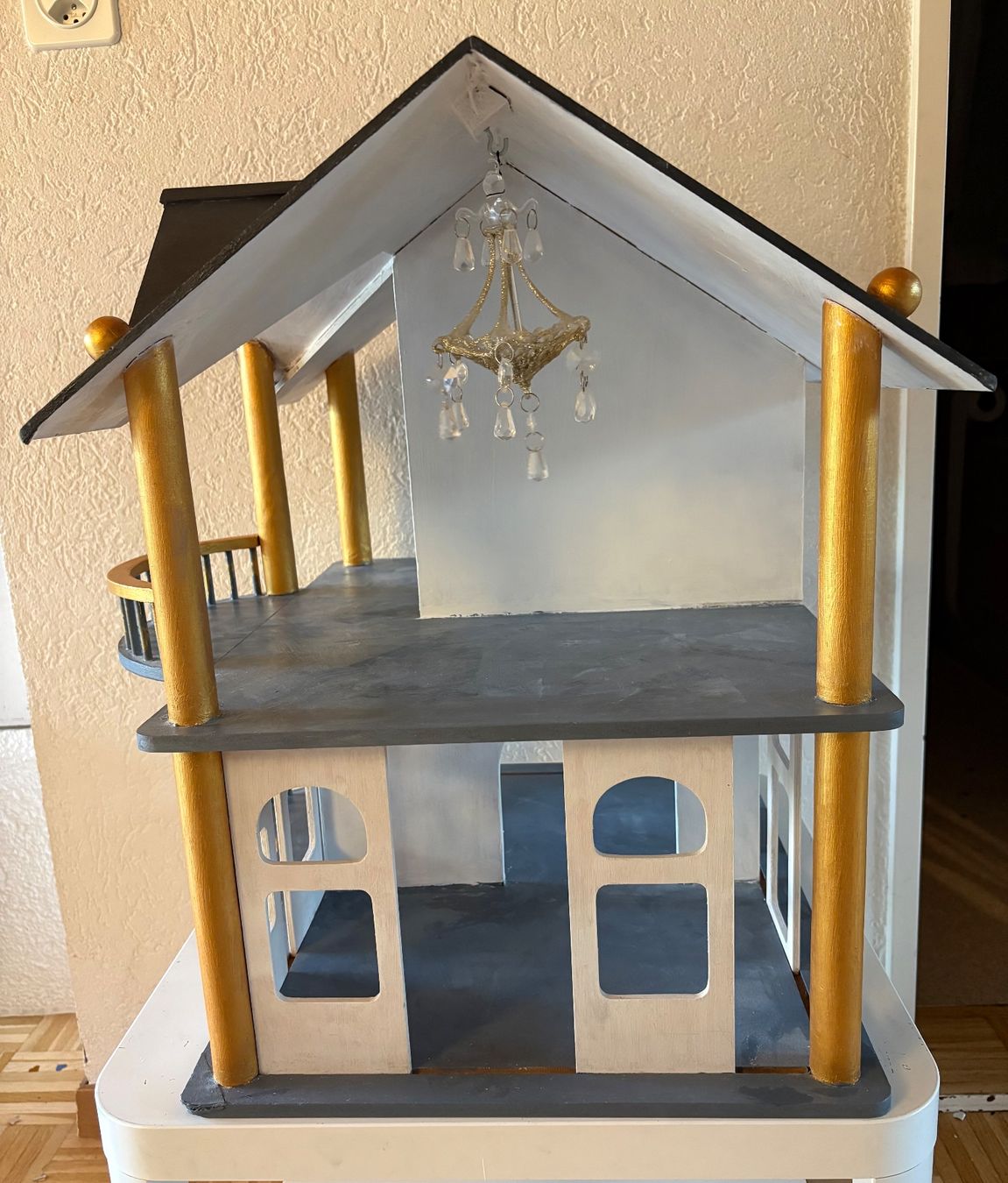 Puppenhäuser & -möbel: Puppenhaus aus Holz – Gebraucht aus Adliswil von JaHaZu 1