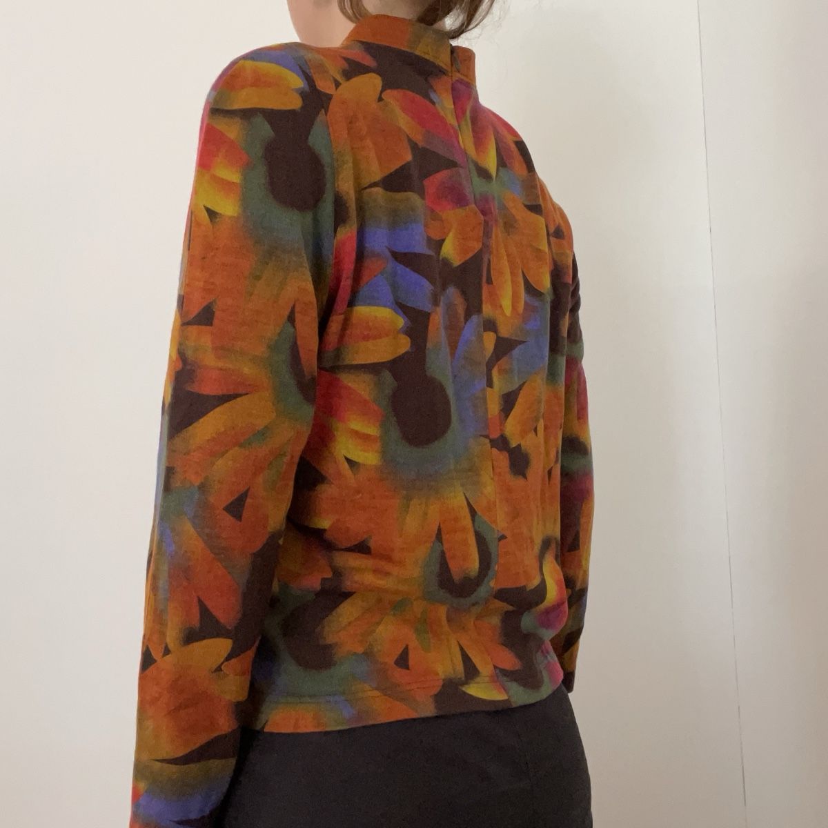 Maglioni & Felpe: Herbstlicher Longsleeve, Blumen Muster – Usato da Baden venduto da Julikoo 1