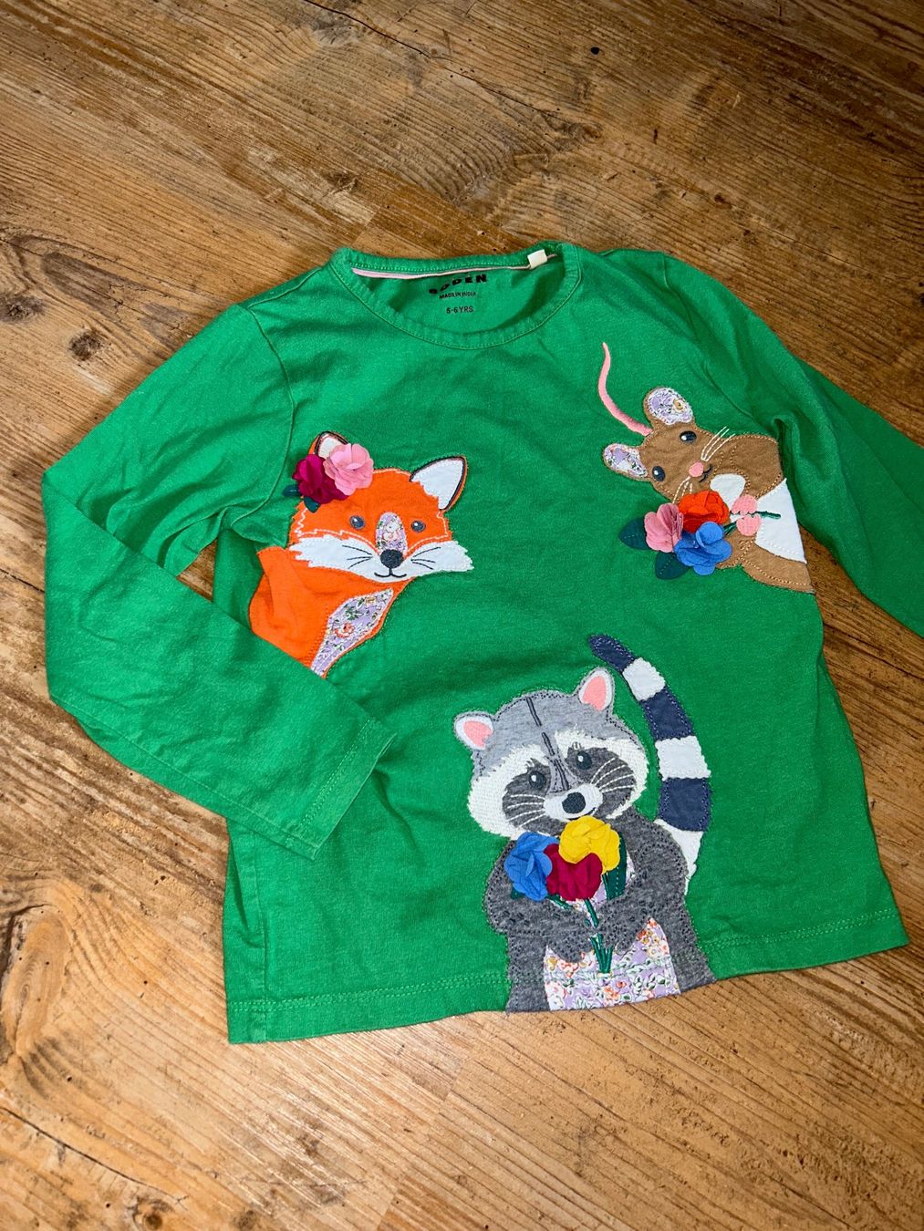 Mini Boden Camicie, T-shirt & Polo: Herziges Langarmshirt Mini Boden 104/110 – Usato da Safenwil venduto da 2hand_aber_wertvoll