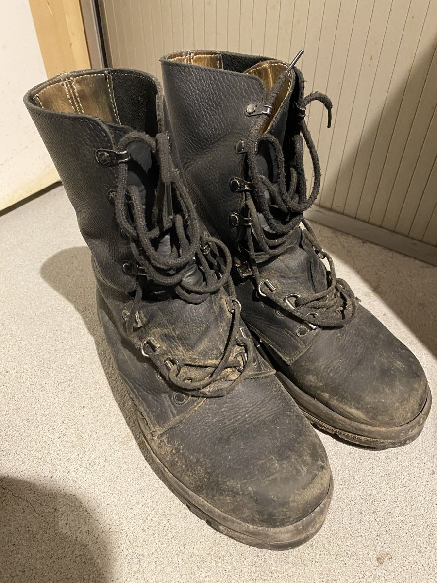 Minerva Chaussures hommes: KS 90 Armeestiefel – D'occasion à Thierachern par shaun96 1