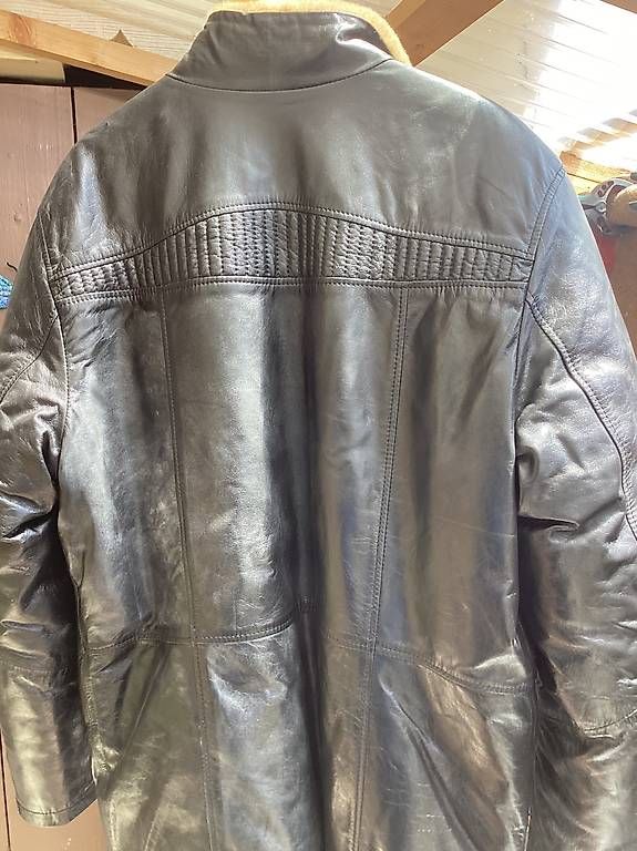 Giacche: Veste très chaude en yack – Usato da Villaz-St-Pierre venduto da Panda610 1