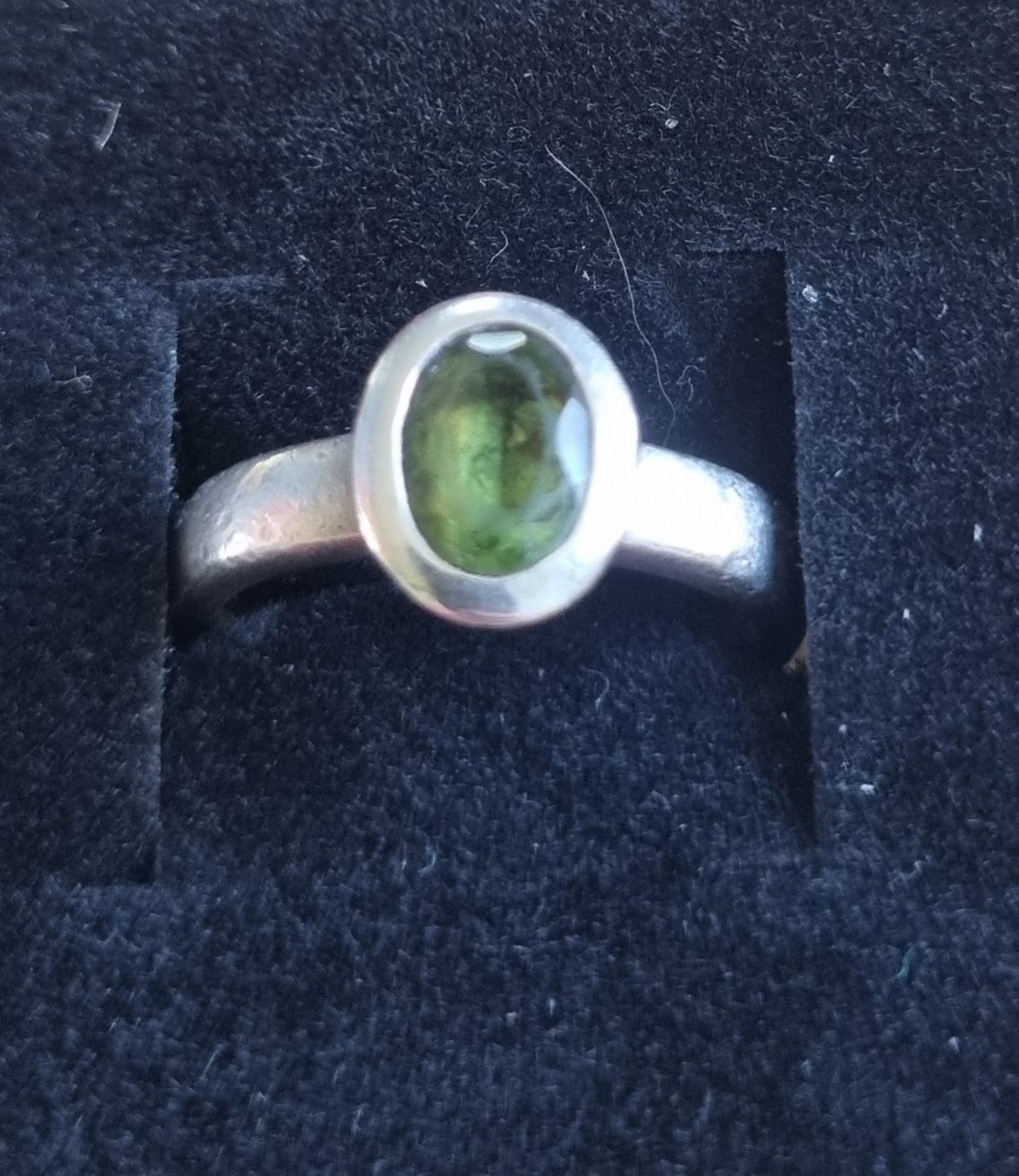 Ringe: Silberring handgeschmiedet 925 mit Peridot  – Gebraucht aus unterägeri von ursiou 1
