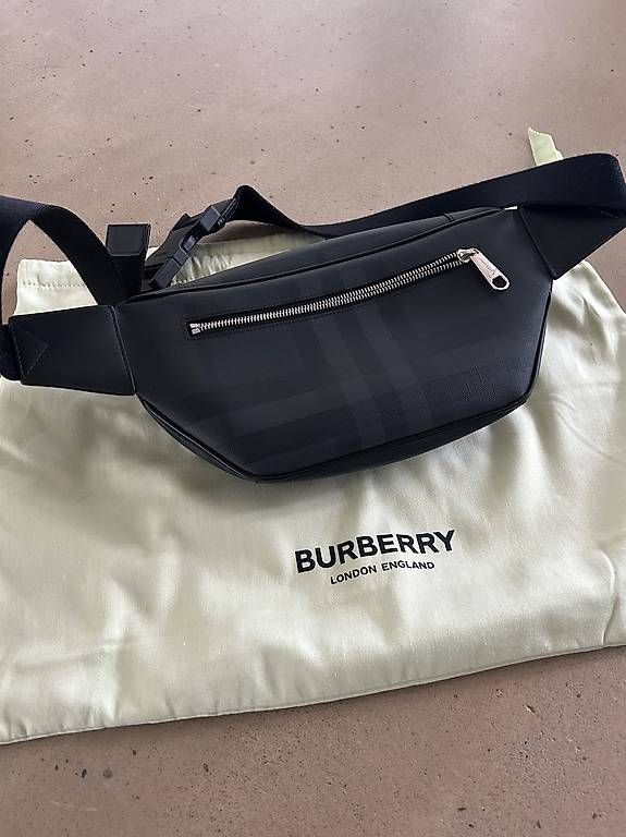 Burberry Borse: Burberrry Bauchtasche – Usato da Gossau SG venduto da lin_6pll 1