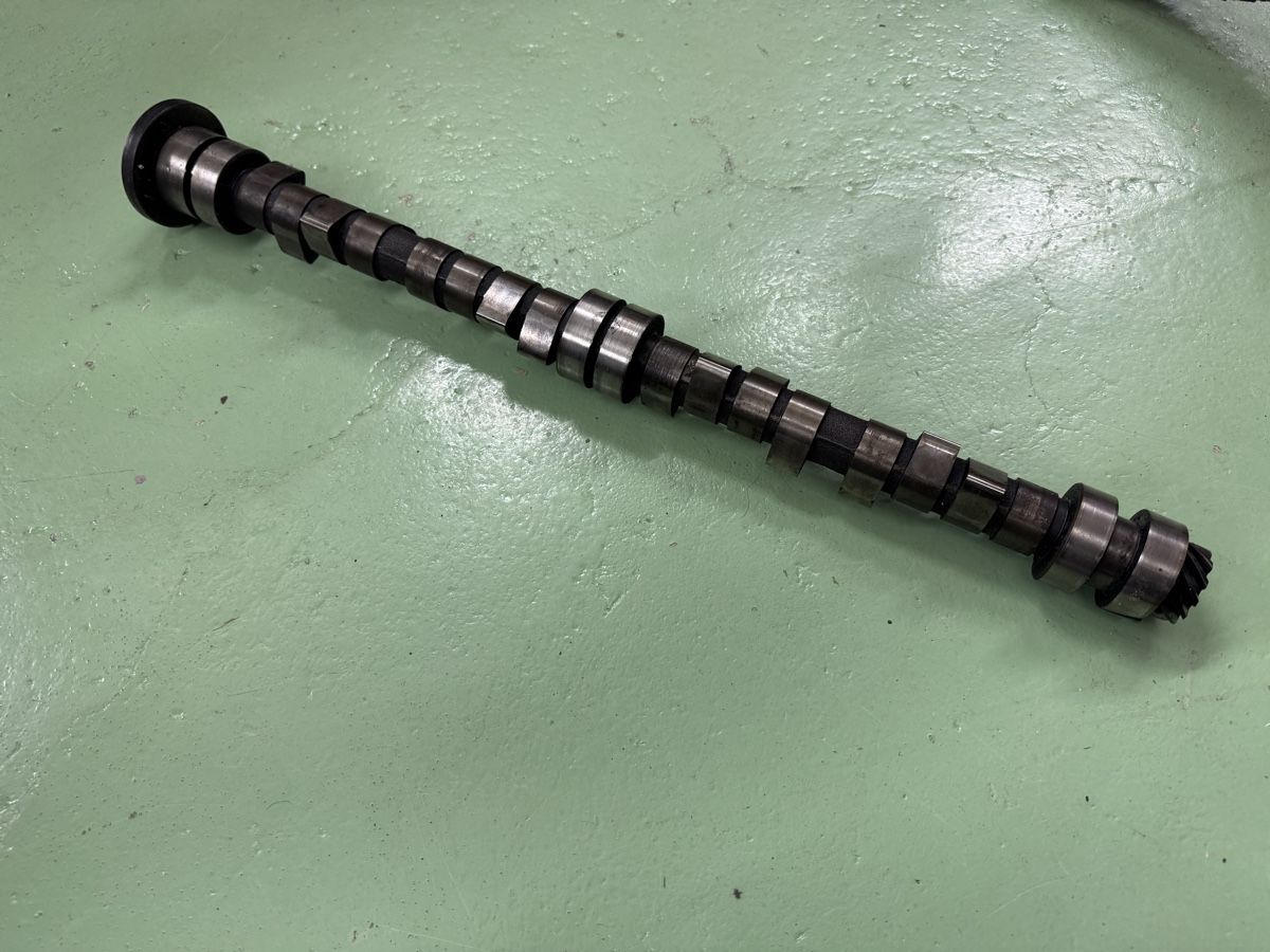 Ford Tutti pezzi di ricambio auto: Original Nockenwelle 42er Ford Flathead V8 – Usato da Winterberg ZH venduto da Motti5