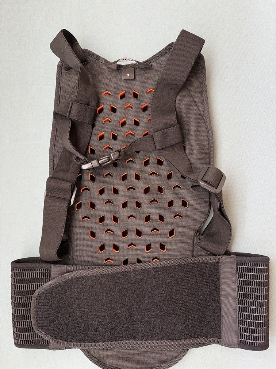 Protections: Scott Back Protector Airflow Junior Grösse S gebraucht – D'occasion à Degersheim par 8sven 1