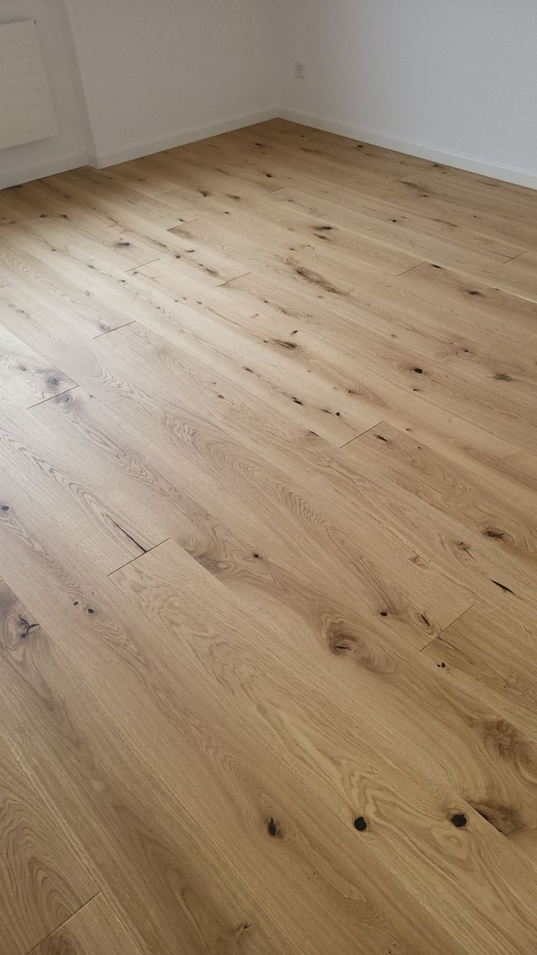 Articoli in legno: Parkett Landhausdielen Eiche geölt – Nuovo e nell'imballaggio originale da Rothrist venduto da swiss-laminat 2