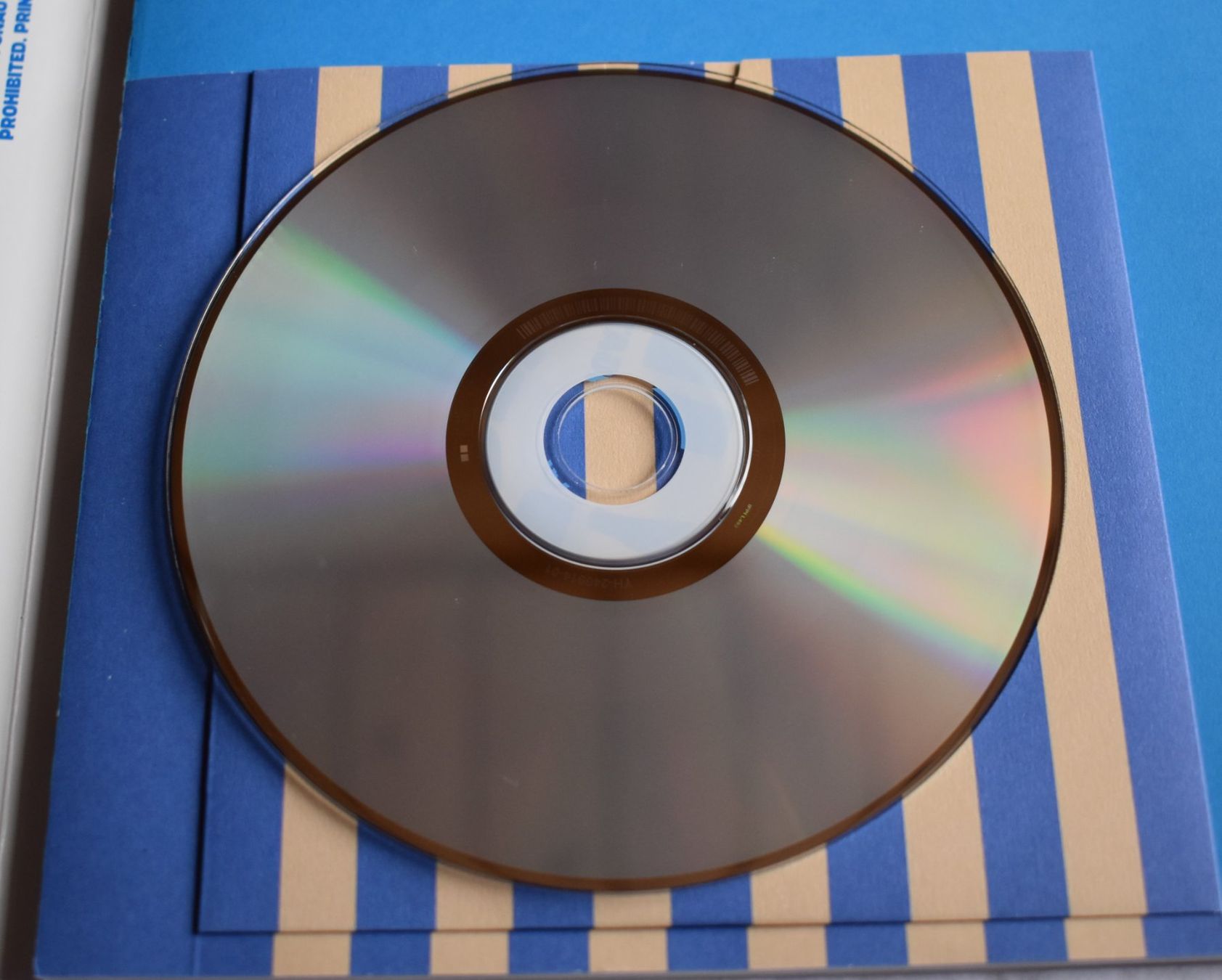 Alben: JIN ALBUM HAPPY – Gebraucht aus Luthern von Babyorange1 4