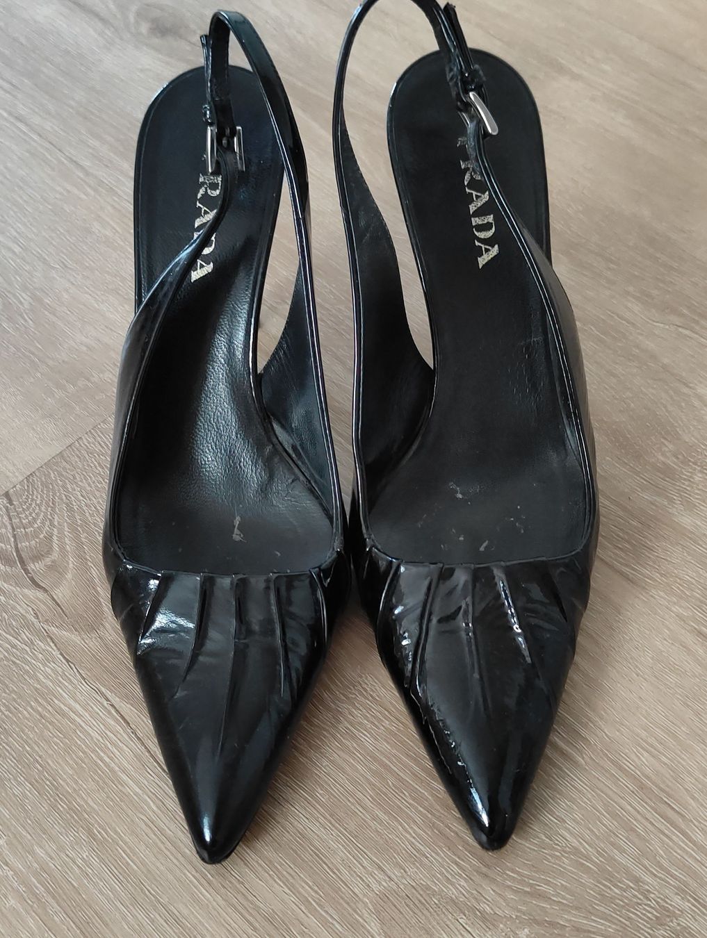 Prada Scarpe da donna: Prada Slingpumps schwarz Lackleder Grösse 36 – Usato da Kriens venduto da Ivana4