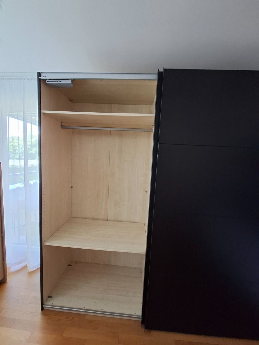 Schränke: Kleiderschrank – Gebraucht aus Buchrain von nic_7jrv 1