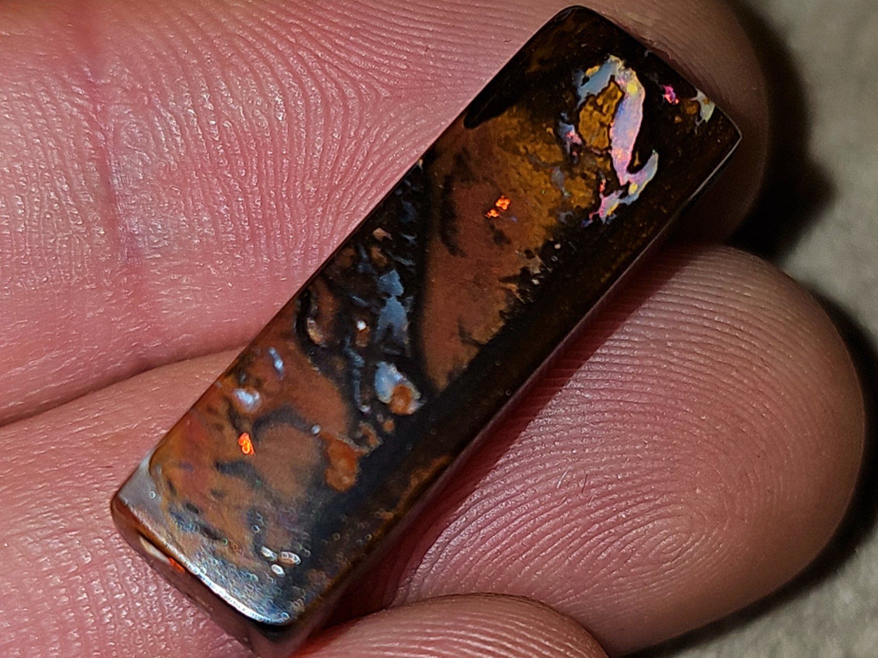 Pietre preziose: Top Boulder Opal aus Koroit, Australien – Nuovo e nell'imballaggio originale da Uerkheim venduto da Winwinner 4