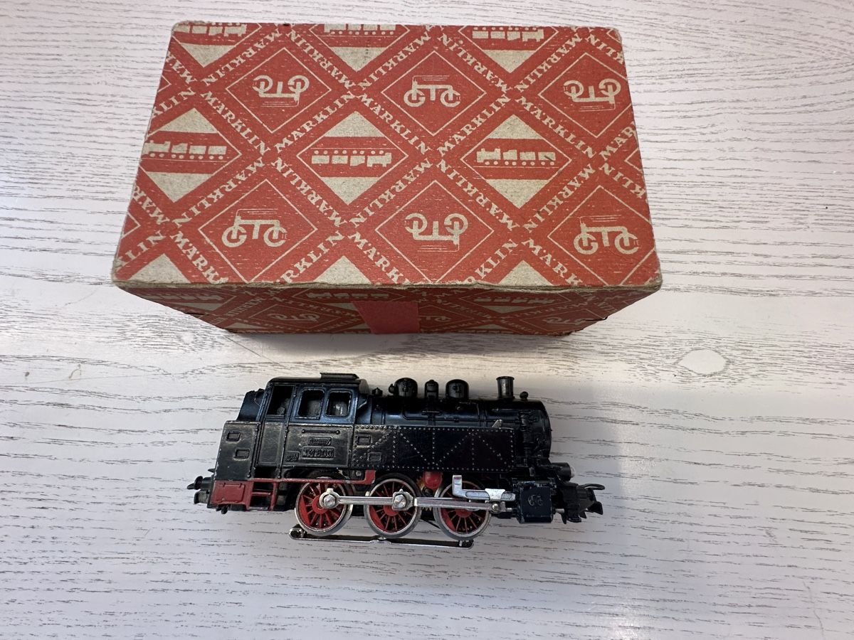 Märklin Modellini di ferrovie: Märklin TM 800 DB BR 80 – Usato da Lupsingen venduto da New-Haven 3