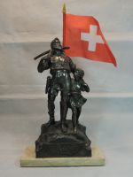 Bronze Skulptur Tell mit Walterli auf Steinsockel