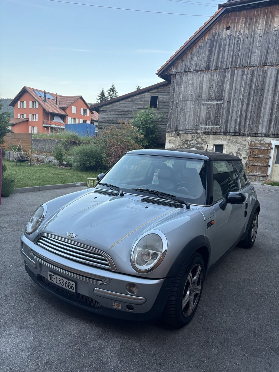 Mini Automobili: Mini Cooper 2004  – Usato da Neuchâtel venduto da eba_5xzw
