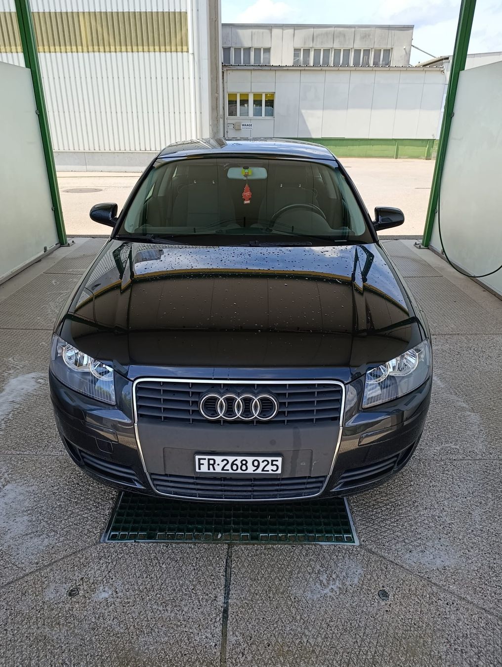 Audi Autos: Audi A3 Sporte 1.6  – D'occasion à Fribourg par mal_8zjh 1