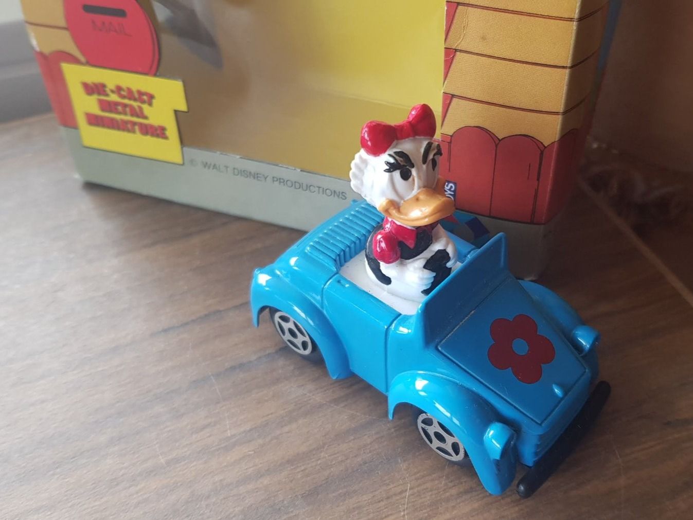 Disney Giocattoli: Daisy Duck Disney Auto in OVP – Usato da Mörschwil venduto da lindaswunderkiste 5