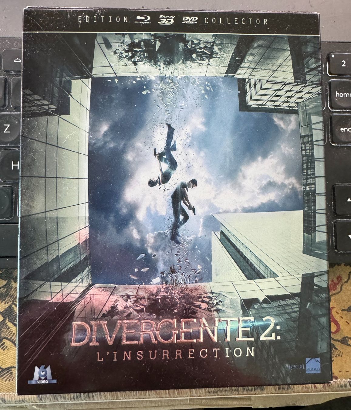 Tutti i DVDs: Divergente 2 : L'insurrection - Blu-ray 3D + Blu-ray + DVD – Usato da Semsales venduto da __Florian__ 1