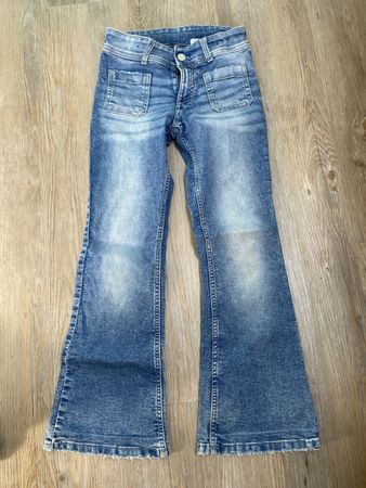 H&M Jeans Flared Leg Blau Grösse 134 guter Zustand