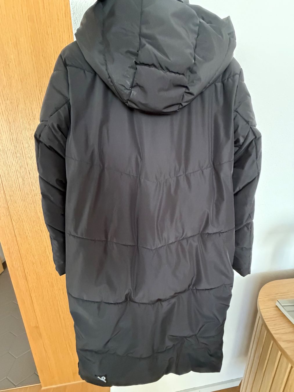 Khujo Cappotti: Khujo Wintermantel lang – Usato da Luzern venduto da maz_jq6n 1