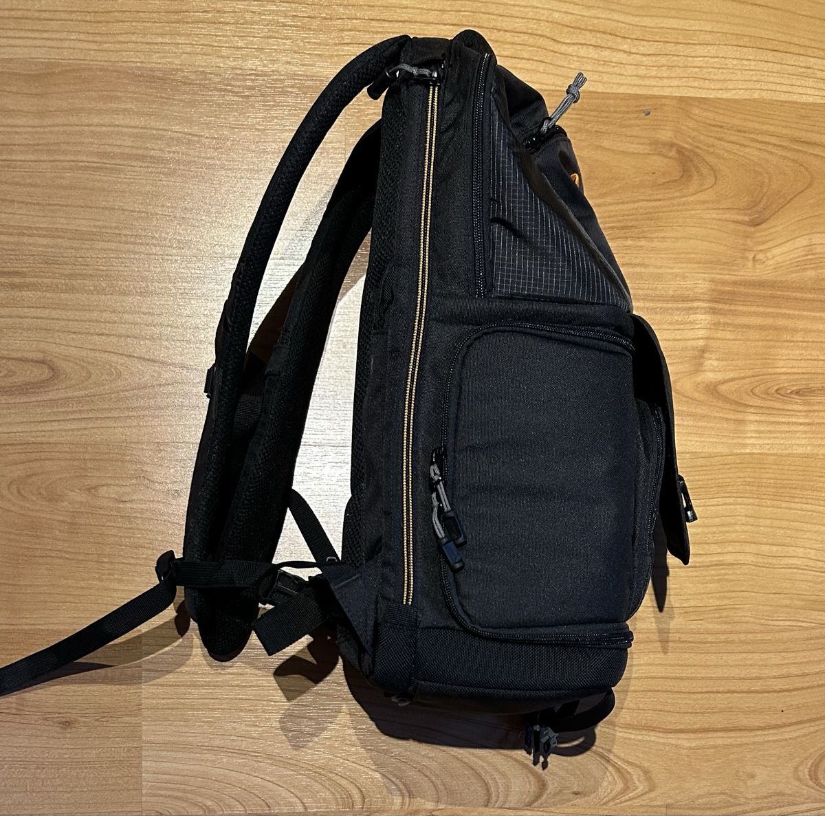 Lowepro Zaini: Lowepro Fastback BP 150 AW II – Nuovo (secondo la descrizione) da Linden venduto da stuckijana 4
