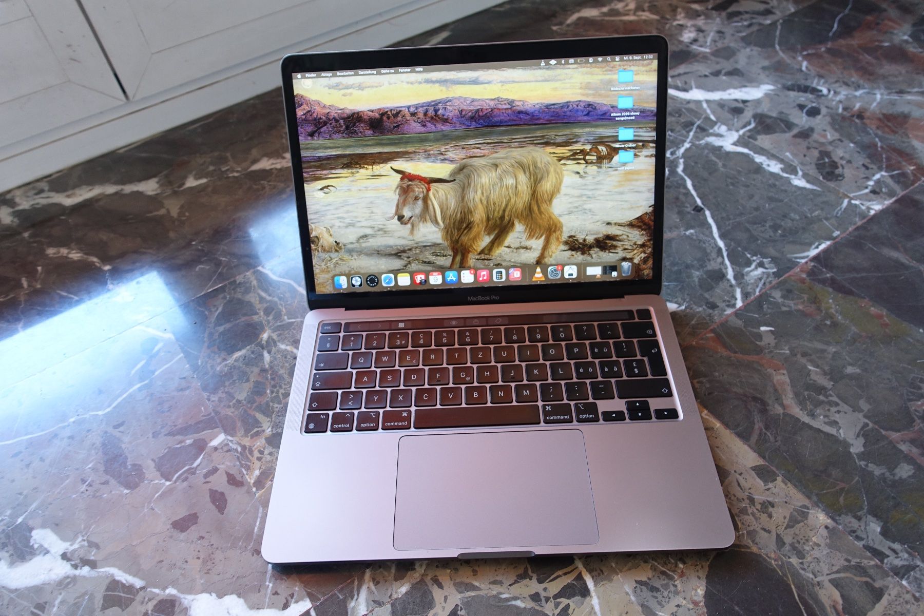 Apple Notebook: MacBook Pro 2020 , 13-Inch, M1 – Usato da Bern venduto da amylim 1