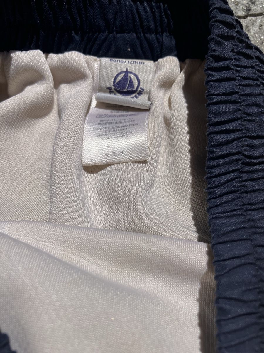 Petit Bateau Badehosen: Short de bain Petit Bateau 8 ans  – Gebraucht aus Epalinges von Tosca20 1