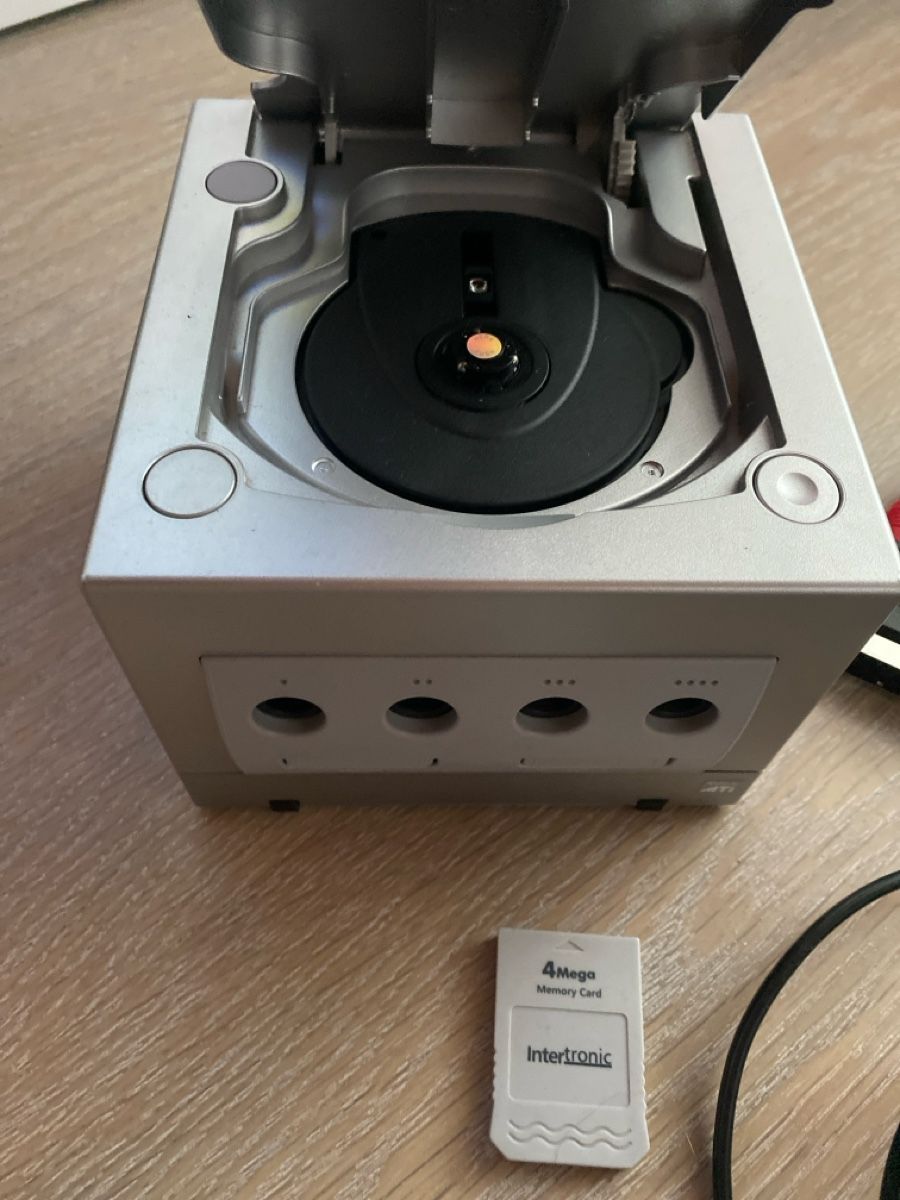 Nintendo Console: DEFEKT Nintendo Gamecube – Difettoso da Bennau venduto da L_Scho 1