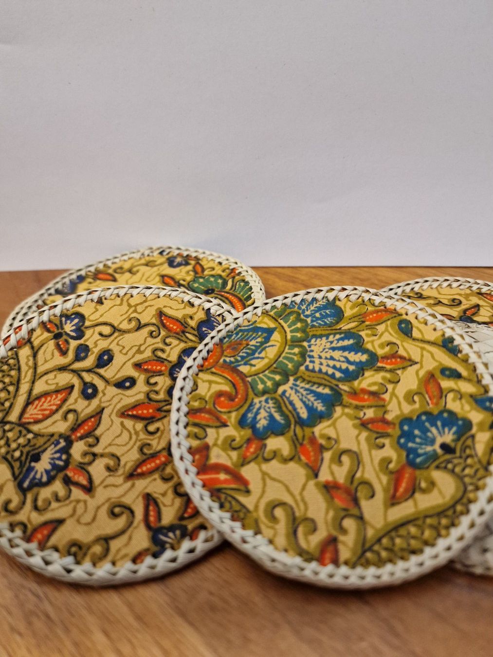 Untersetzer: 6 schöne Batik-Untersetzer mit Dose, neuwertig – Neu (gemäss Beschreibung) aus Zürich von Allerlei_Shop 4