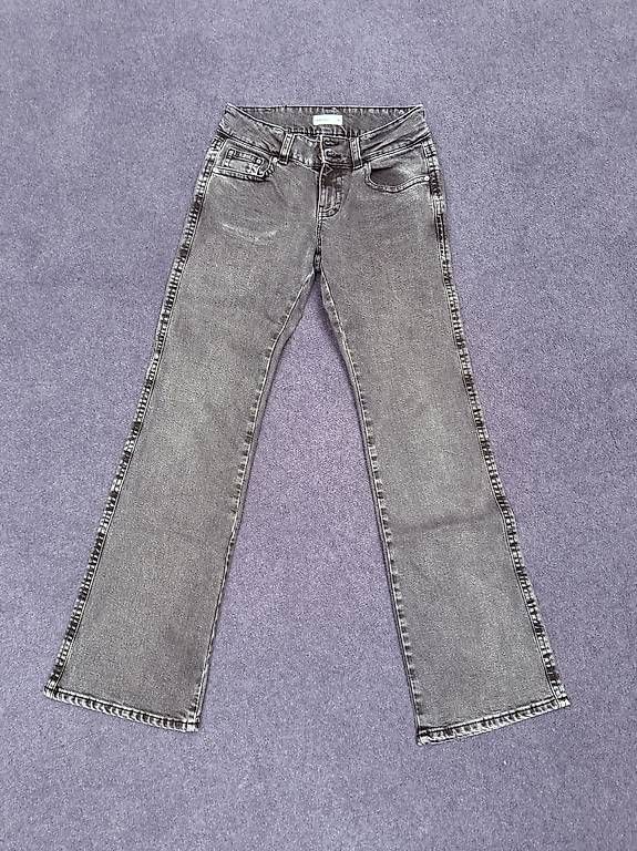 Jeans: Damen-Jeans perfect jeans – Usato da Steinhausen venduto da deikoon