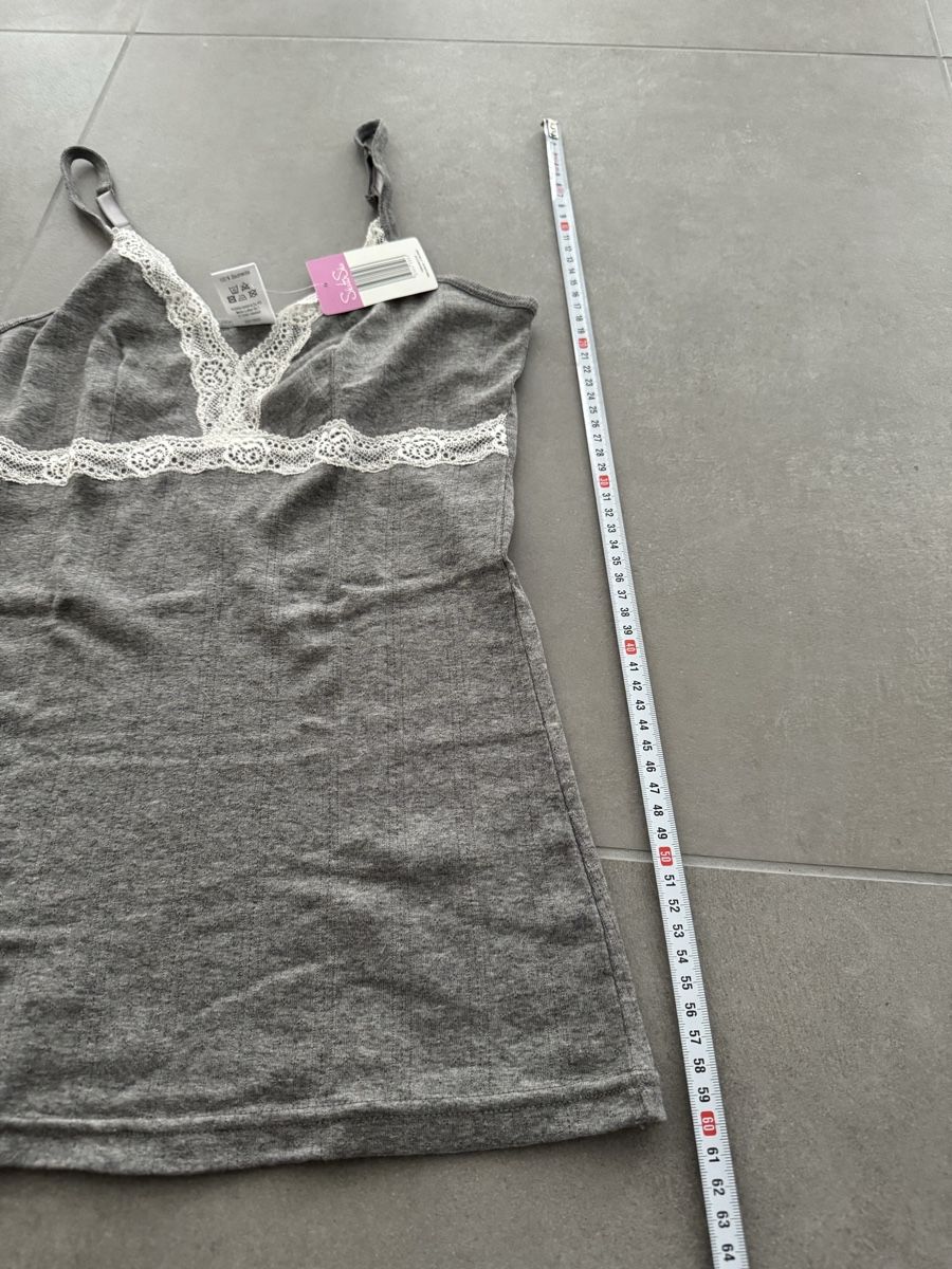 Tops: Damen Hemdchen grau Grösse S Jacquard Spitze neu – Neu und originalverpackt aus Frick von Cirilla 2