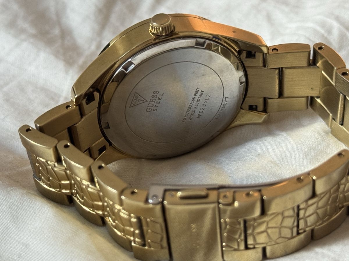 Guess Uhren: Guess Uhr – Gebraucht aus Zürich von yneez 1