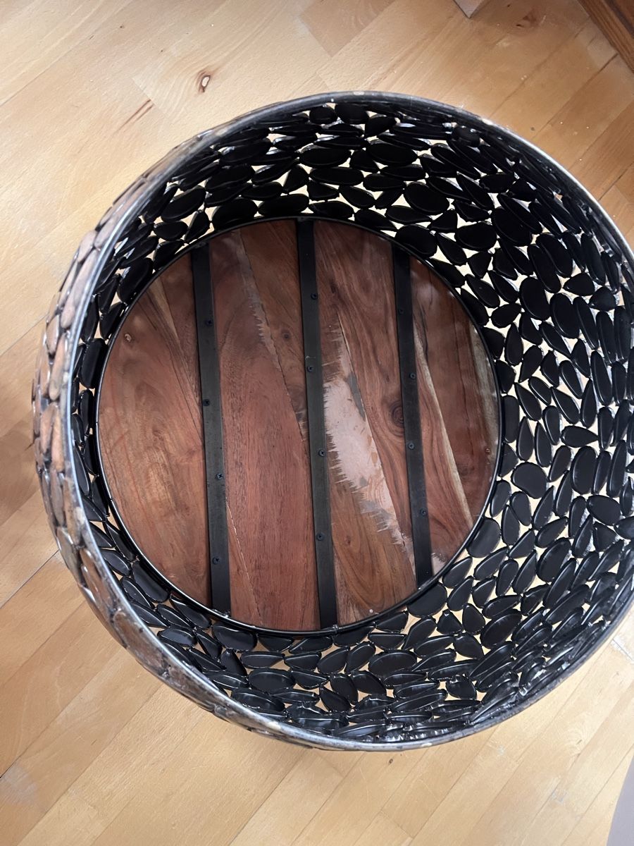 Tavoli: Holz-Couchtisch Einzigartiges Design! – Usato da Zürich venduto da Jakomo007 2