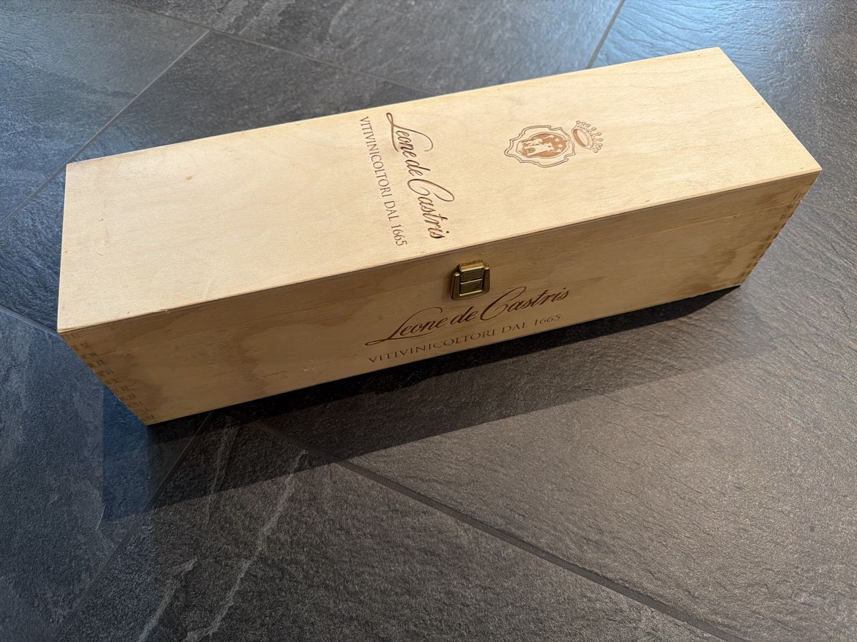Autres: Weinkiste Salice Salentino Riserva 3L – D'occasion à Teufenthal (AG) par Hammer014 1