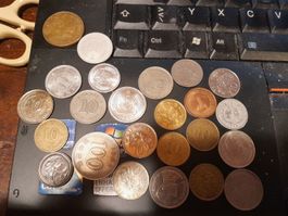 Collection de pièces du monde entier - Divers pays! Asie 