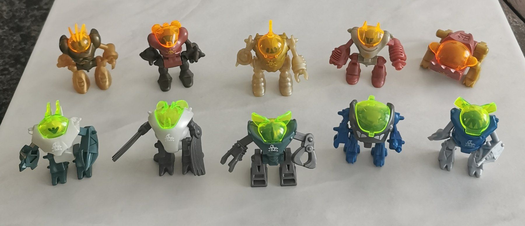 Figuren: Extra Robots 2006 Figuren Ferrero Kinder Überraschung Space – Gebraucht aus Rorschach von Actionvintage789 1