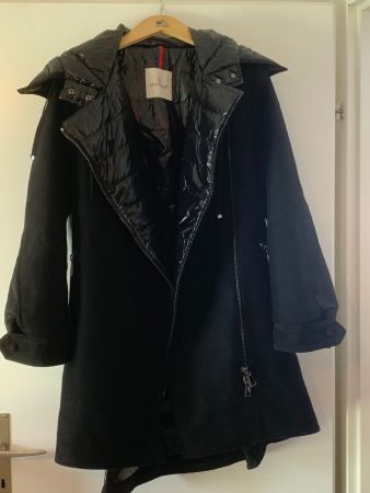 SCHWARZER MONCLER MANTEL - GRÖSSE 2