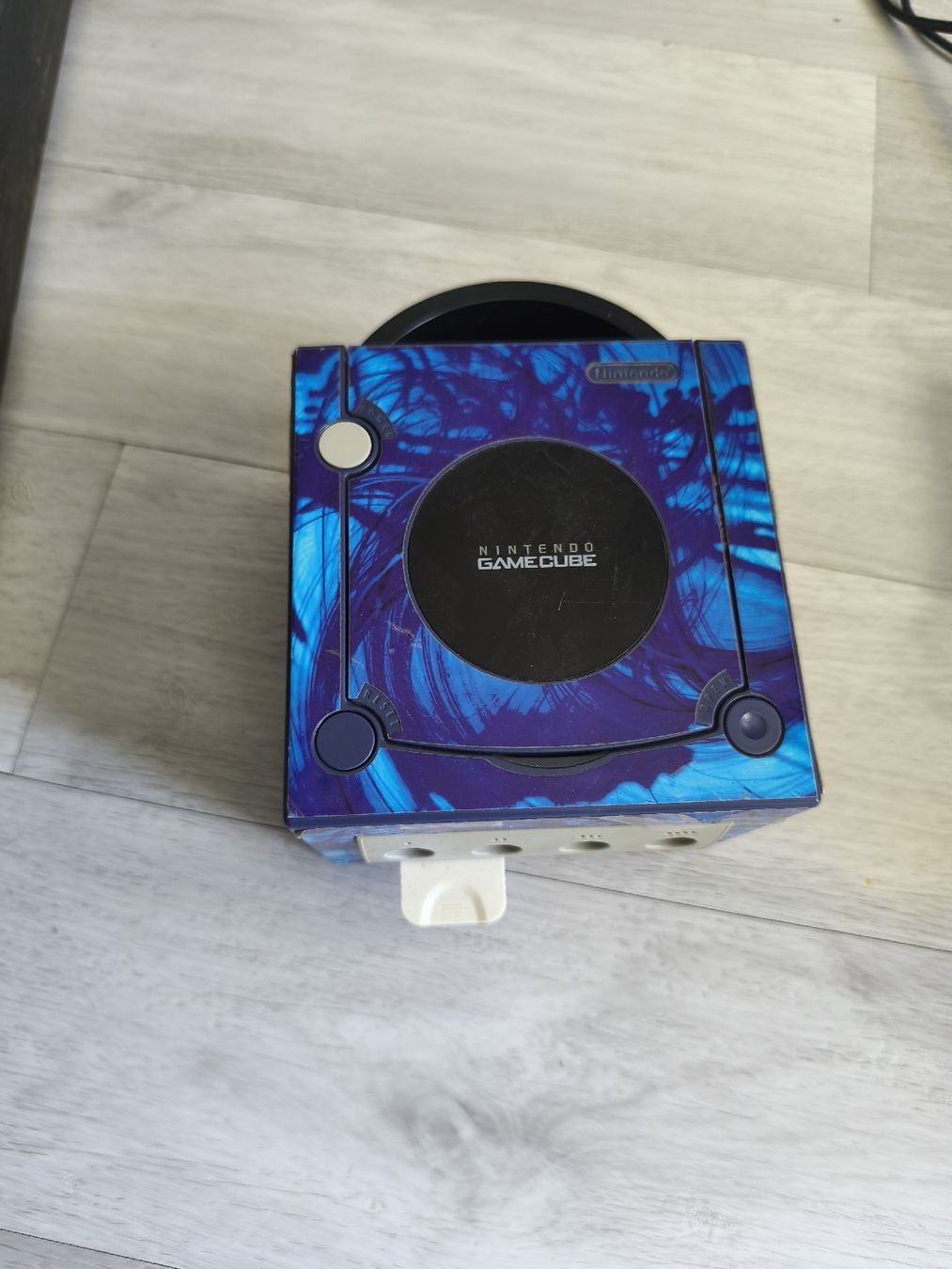 Nintendo Konsolen: GameCube with controllers, SmashBros,MarioParty4,memoryCard – Gebraucht aus Oberengstringen von mai_9jkk 8