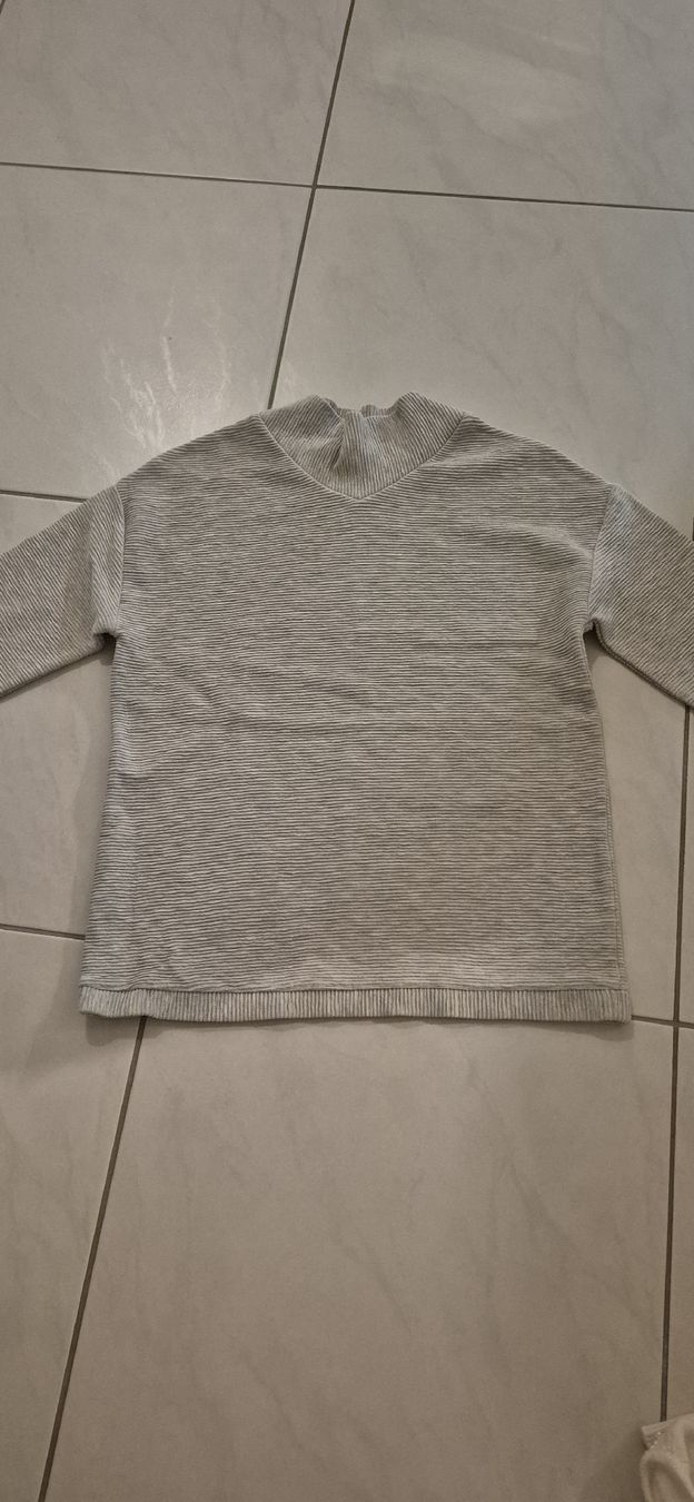 Lotti di vestiti: Street One, H&M, Damen Pullover, Grösse 36/S, Top! – Usato da Aesch BL venduto da Moni1211 2
