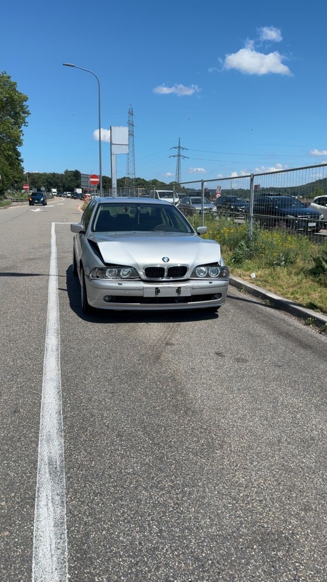 BMW Autos: Bmw 530d | E39  – Défectueux à Belp par Dominik.Rudolf