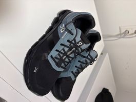 On Cloudrunner waterproof