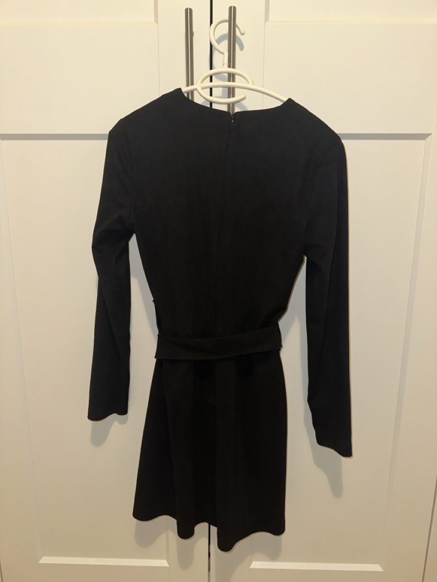 Zara Kleider: Wildleder Kleid – Neu (gemäss Beschreibung) aus Merenschwand von stefaniia.10 1