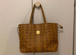 MCM Shopper