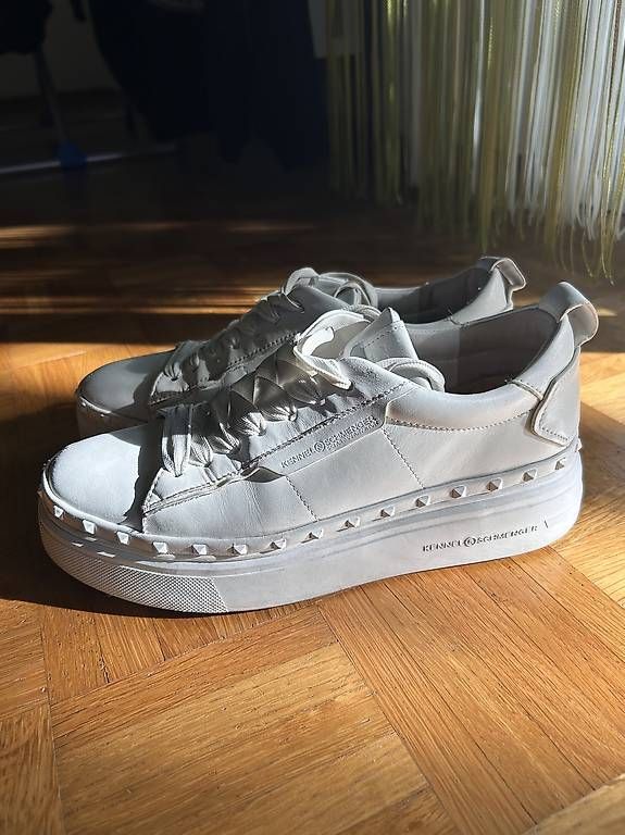 Chaussures femmes: Sneaker – D'occasion à Grafstal par noa_gcm6 1
