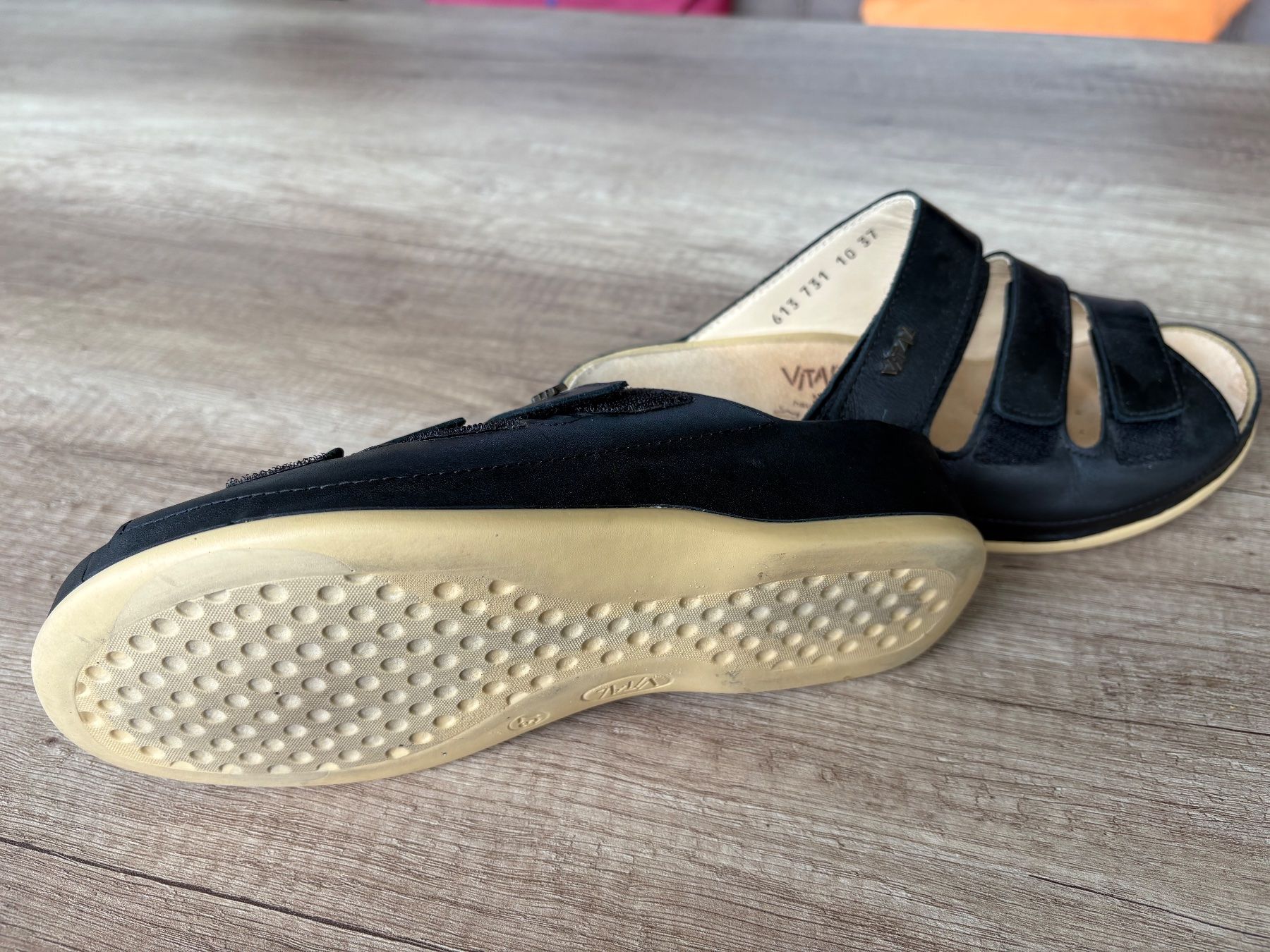 Vital Scarpe da donna: VITAL-Med Clogs Gr. 37 – Usato da Schübelbach venduto da S1CH 3