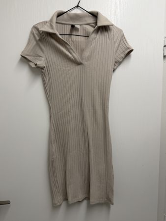 H&M Divided Beige Polo Dress - Size Small, Worn Once! (54)