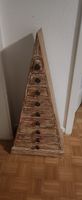 Ausgefallene Holz Pyramide Kommode mit 10 Schubladen.