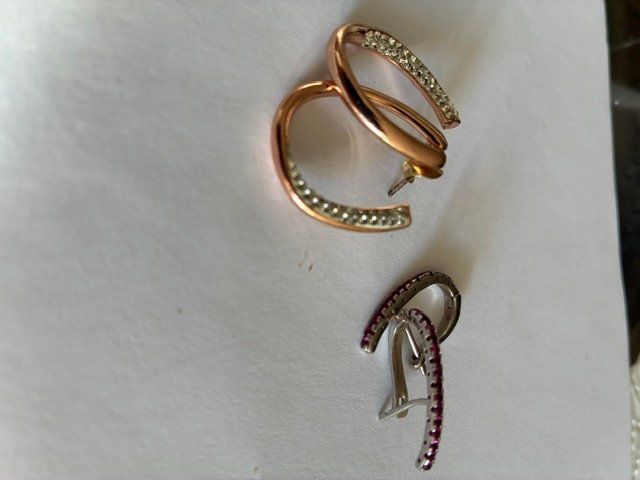 Orecchini pendenti & Orecchini a lobo: 2 paire de boucles oreilles-doré et argenté – Usato da Evilard venduto da nenette01