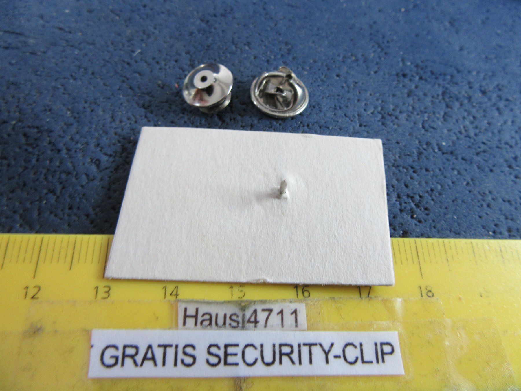 Placchette & Badge: LAMBORGHINI COUNTACH 1973 AUTO PIN GLASIERT MIT SECURITY-CLI – Usato da Ettingen venduto da Hausi4711 1
